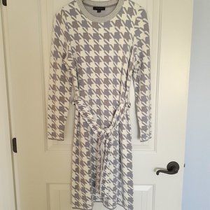 NWT Ann Taylor Houndstooth Long Sleeve Sweater Dress w/Self Belt White Size LP